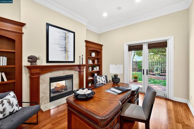 3 Brooktree Dr, Danville, CA 94506