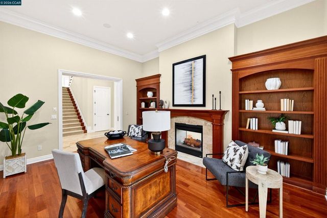 3 Brooktree Dr, Danville, CA 94506