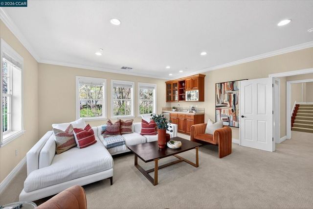 3 Brooktree Dr, Danville, CA 94506