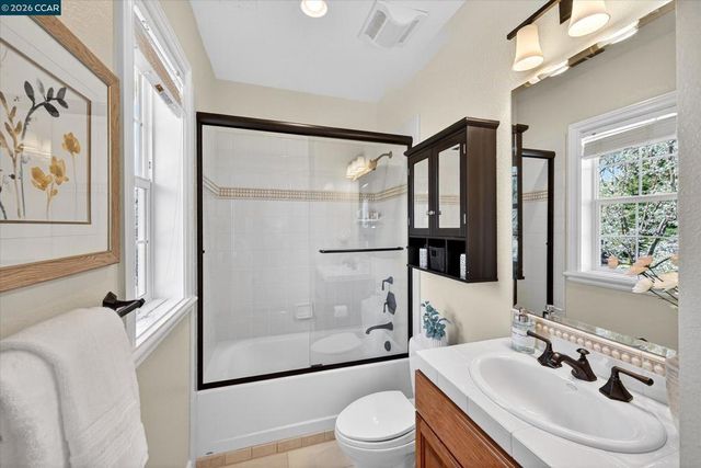 3 Brooktree Dr, Danville, CA 94506