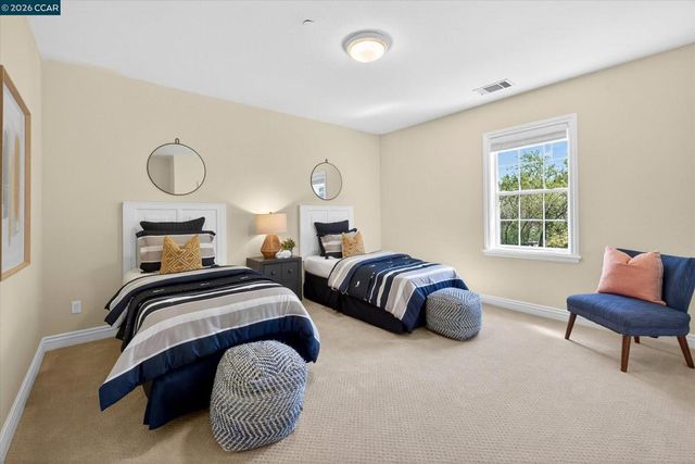 3 Brooktree Dr, Danville, CA 94506