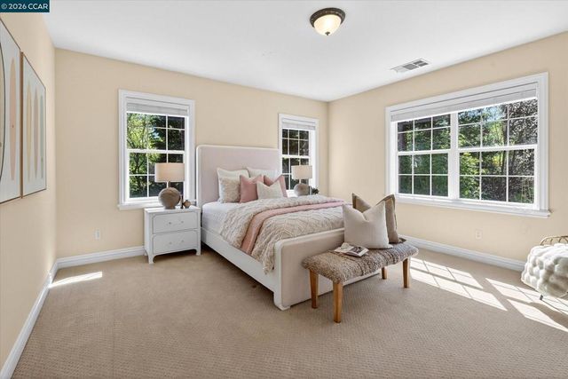 3 Brooktree Dr, Danville, CA 94506