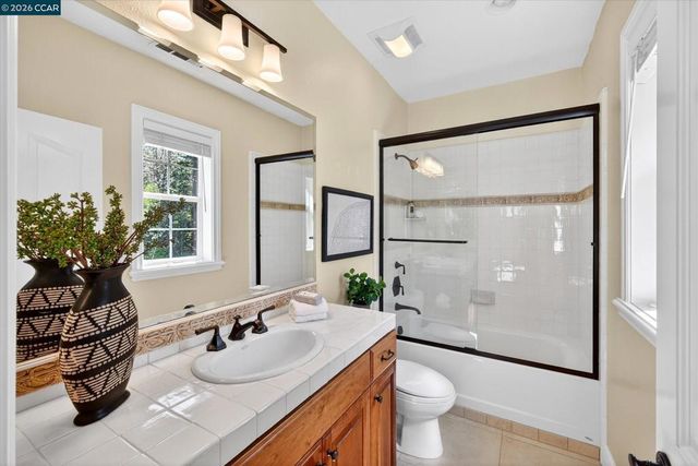 3 Brooktree Dr, Danville, CA 94506