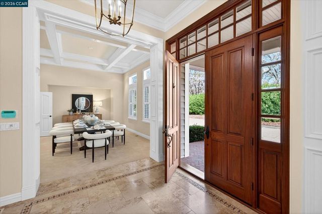 3 Brooktree Dr, Danville, CA 94506