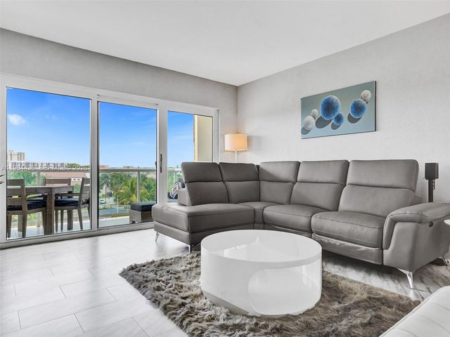 6000 N Ocean Blvd 5G, Lauderdale By The Sea, FL 33308