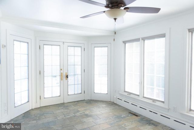 371 ELM AVE, Hershey, PA 17033