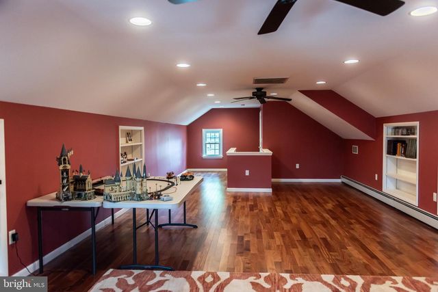371 ELM AVE, Hershey, PA 17033