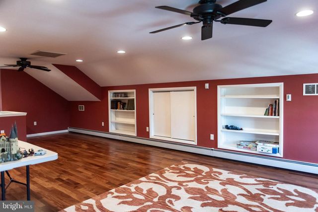 371 ELM AVE, Hershey, PA 17033