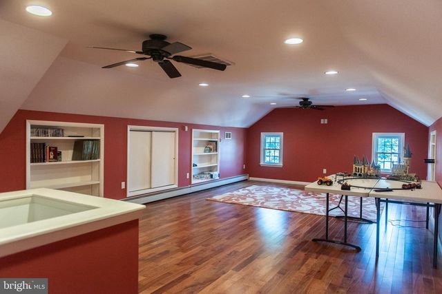 371 ELM AVE, Hershey, PA 17033