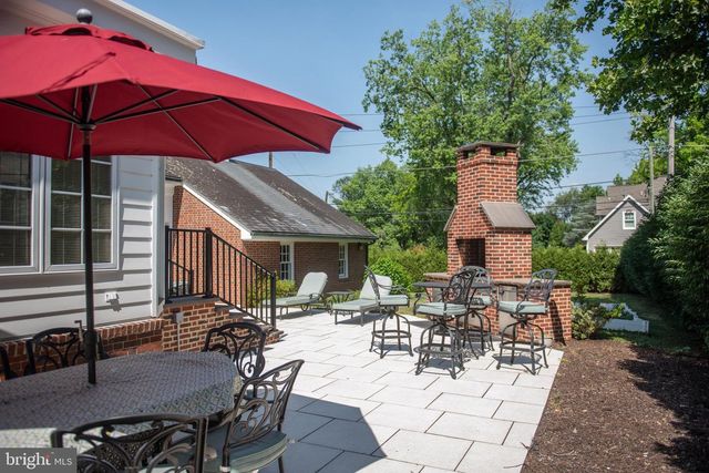 371 ELM AVE, Hershey, PA 17033