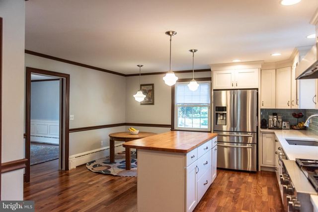 371 ELM AVE, Hershey, PA 17033