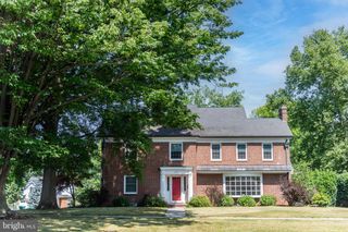 371 ELM AVE, Hershey, PA 17033