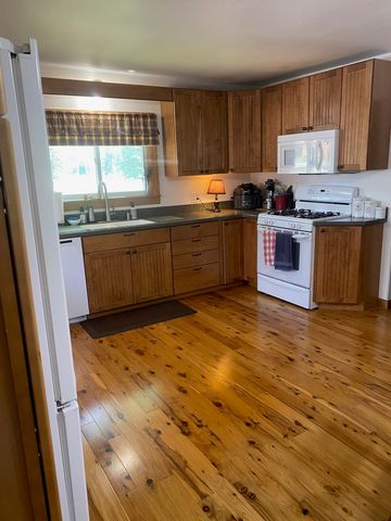 2010 Eleven Mile Road, Auburn, MI 48611