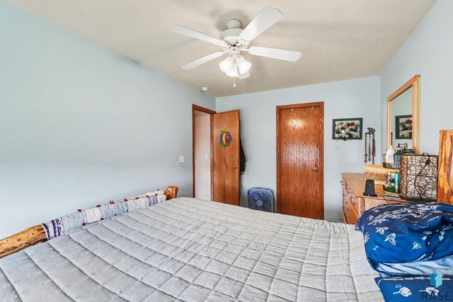7321 W 51st St Street, Sioux Falls, SD 57106