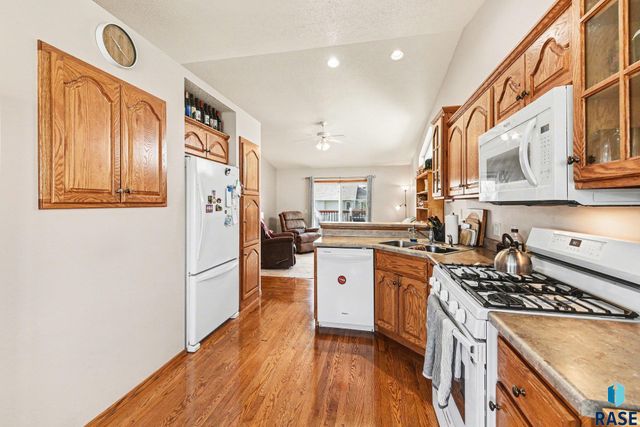 7321 W 51st St Street, Sioux Falls, SD 57106