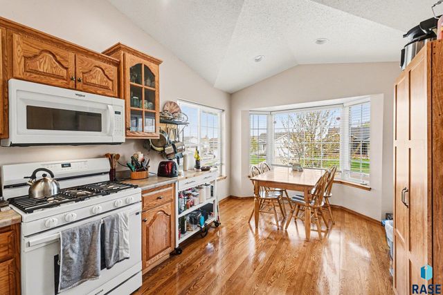 7321 W 51st St Street, Sioux Falls, SD 57106