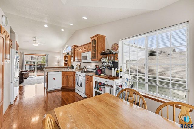 7321 W 51st St Street, Sioux Falls, SD 57106