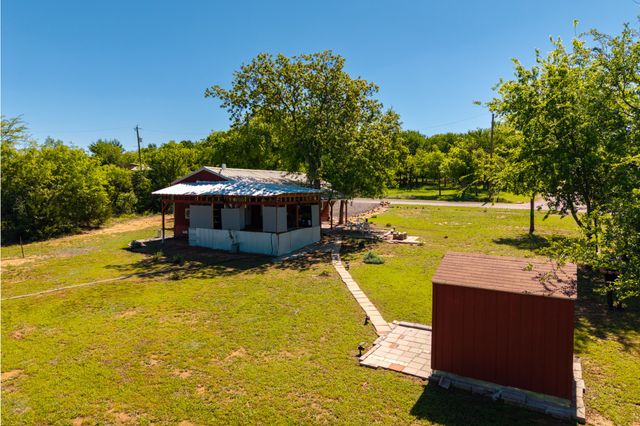 221 High Bluff Drive, Bridgeport, TX 76426