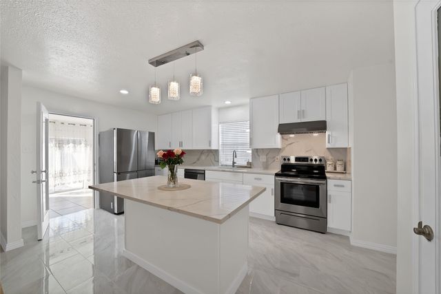 3608 Cattlebaron Drive, Fort Worth, TX 76262