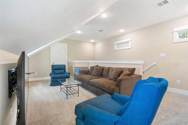 25400 Cove DR, Spicewood, TX 78669