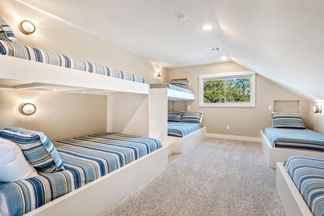 25400 Cove DR, Spicewood, TX 78669