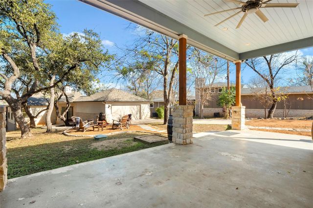 25400 Cove DR, Spicewood, TX 78669
