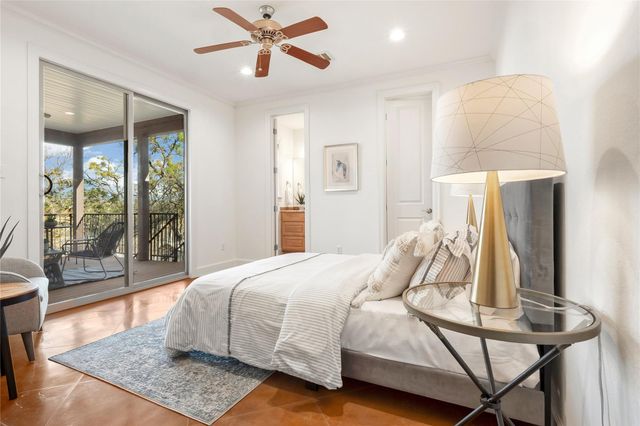 25400 Cove DR, Spicewood, TX 78669