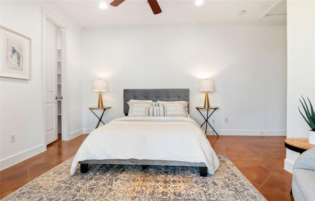 25400 Cove DR, Spicewood, TX 78669