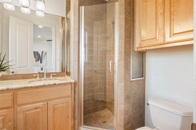 25400 Cove DR, Spicewood, TX 78669