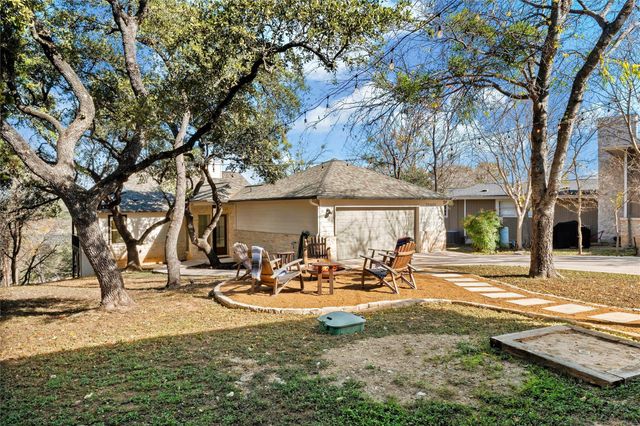 25400 Cove DR, Spicewood, TX 78669