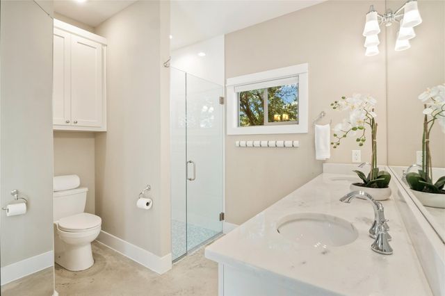 25400 Cove DR, Spicewood, TX 78669