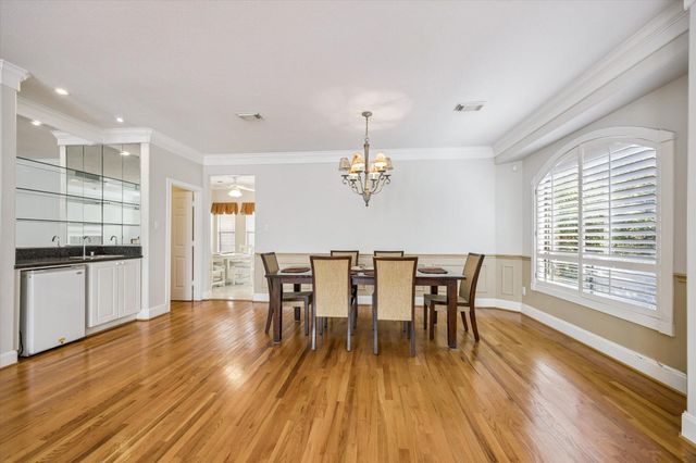 2422 Dorrington A, Houston, TX 77030