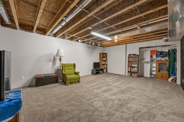 736 Croell Ave, Tiffin, IA 52340