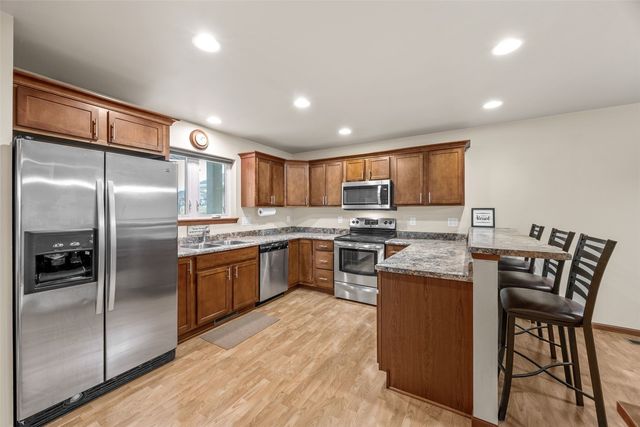 736 Croell Ave, Tiffin, IA 52340