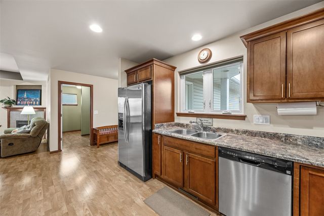 736 Croell Ave, Tiffin, IA 52340