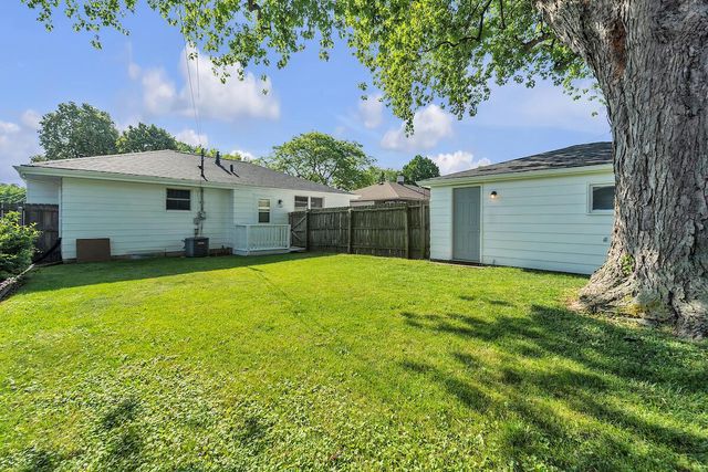 2616 Loraine AVENUE, Racine, WI 53404