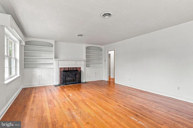38 EVELYN AVE, Vineland, NJ 08360