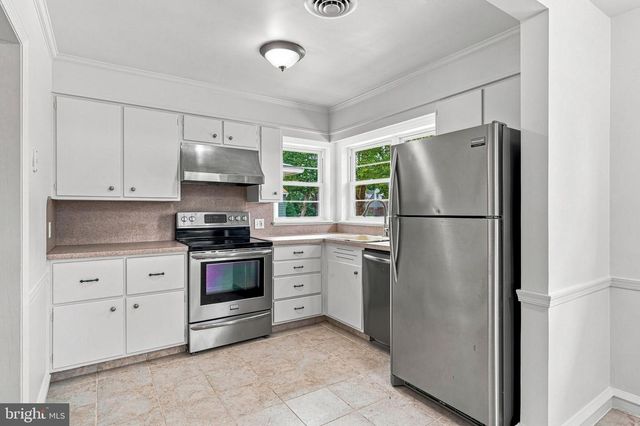 38 EVELYN AVE, Vineland, NJ 08360