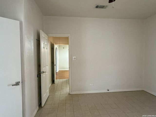 1910 MCKINLEY AVE, San Antonio, TX 78210