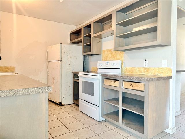 1510 W Terrace Blvd, Rockport, TX 78382