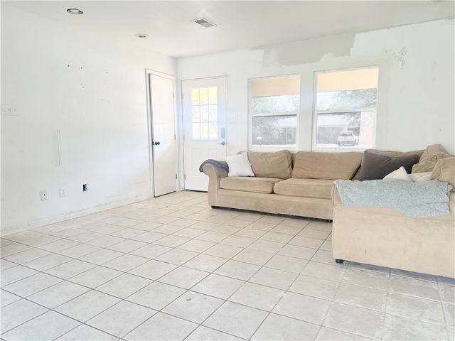 1510 W Terrace Blvd, Rockport, TX 78382