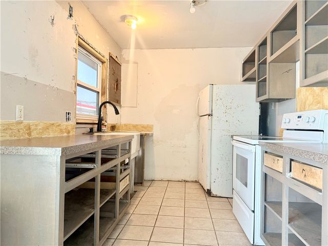 1510 W Terrace Blvd, Rockport, TX 78382