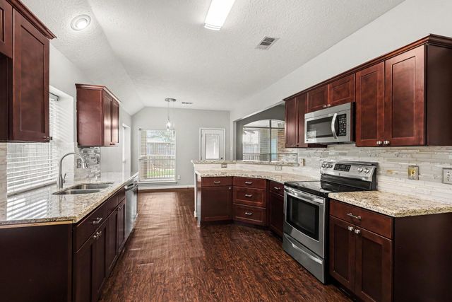 8111 Beaver Street, Baytown, TX 77523