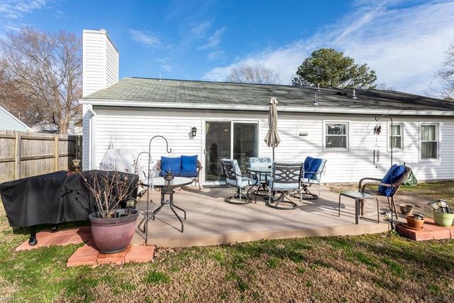 110 Wreck Shoal DR, Newport News, VA 23606