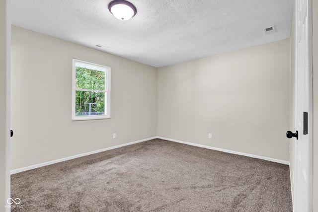1413 Brookside Drive, Columbus, IN 47201