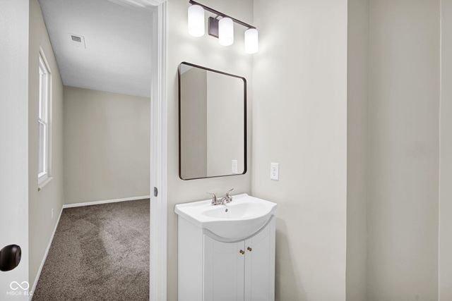 1413 Brookside Drive, Columbus, IN 47201