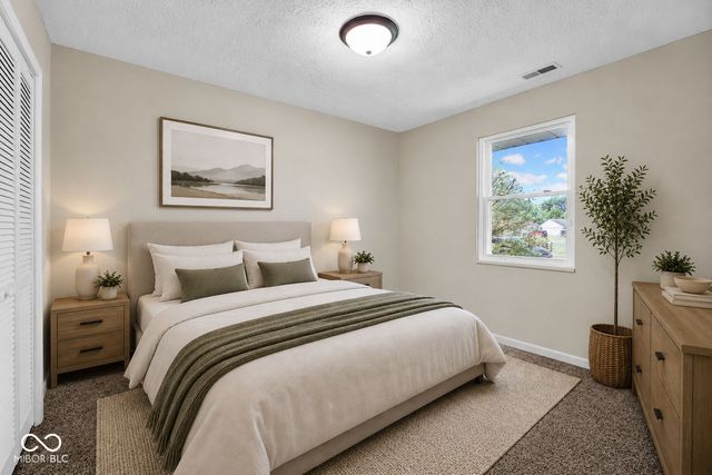 1413 Brookside Drive, Columbus, IN 47201