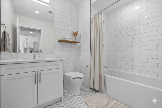 301 Border Street 211, Boston, MA 02128