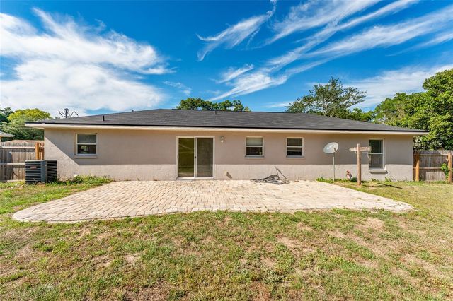 1868 NE 127TH PLACE, Anthony, FL 32617