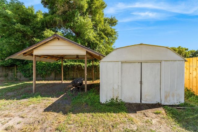 1868 NE 127TH PLACE, Anthony, FL 32617